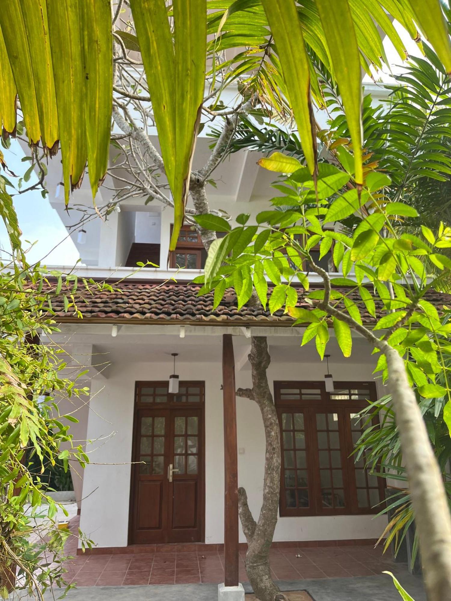 Beach Club Apartments Induruwa Exterior foto
